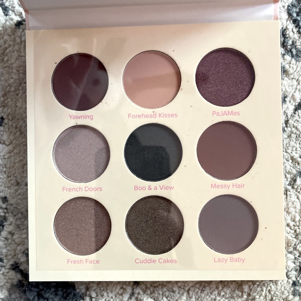 Beauty Bakerie eyeshadow palette